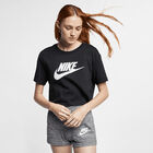 Playera Nike Sportswear Essential image number null