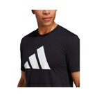 Playera Deportiva Train Essentials Feelready Logo image number null