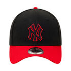 New Era 3930 Q224 Outline Ssnl New York Yankees Blksca image number null