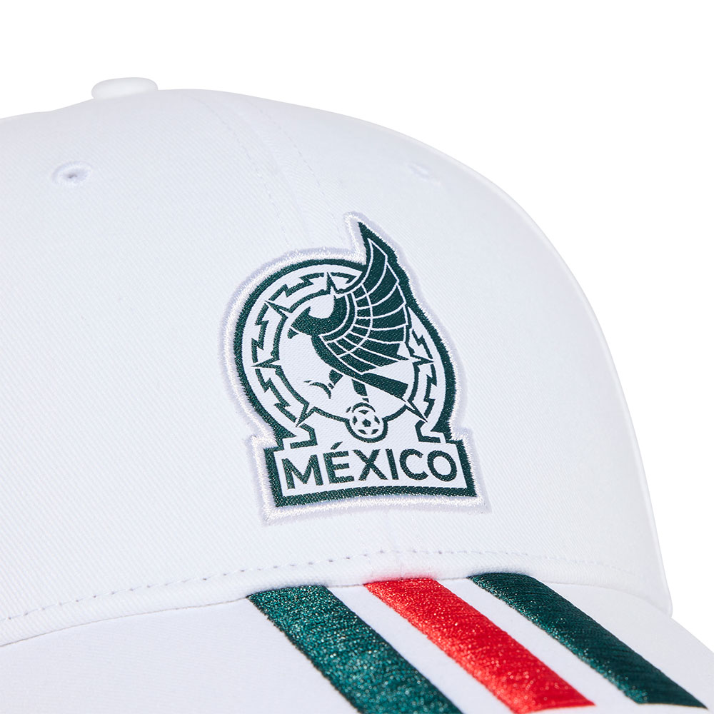 Gorra Adidas Selecci&oacute;n Nacional de M&eacute;xico 26 con 3 STRIPES image number null
