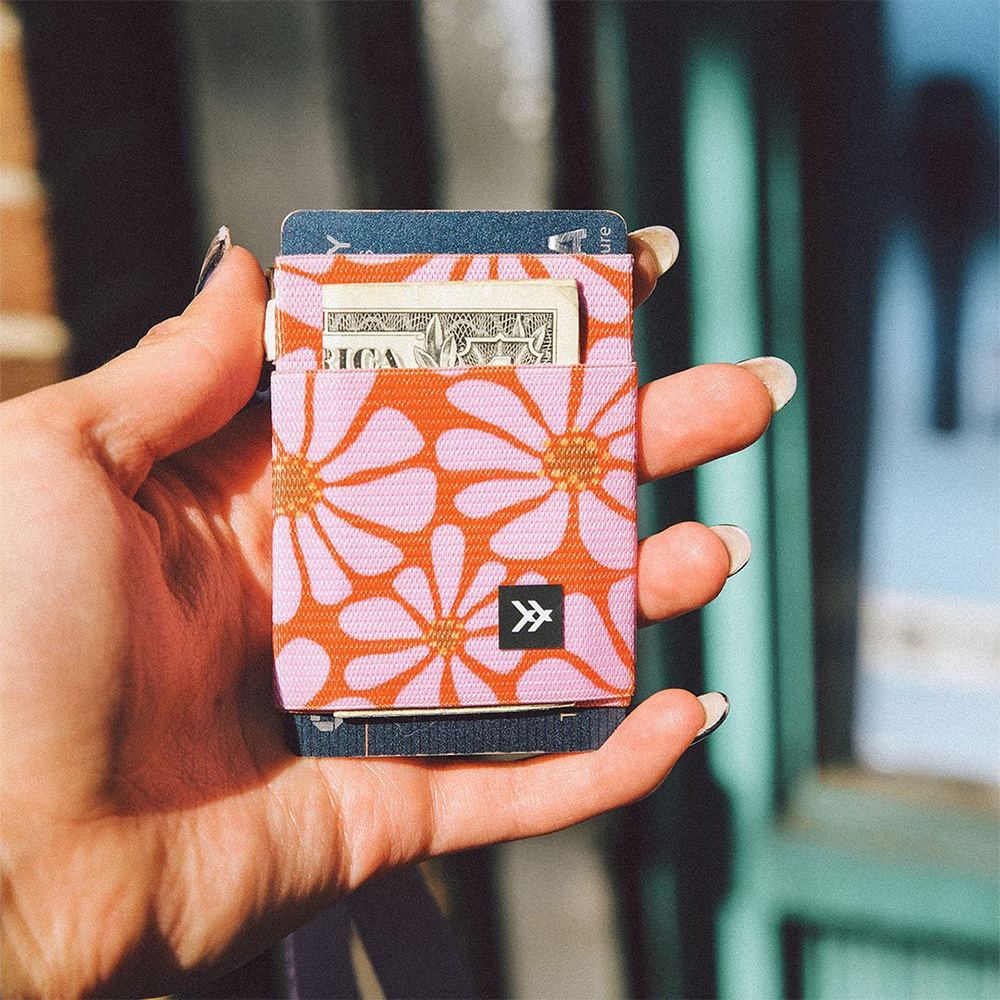 Thread Emmeline Elastic Wallet image number null