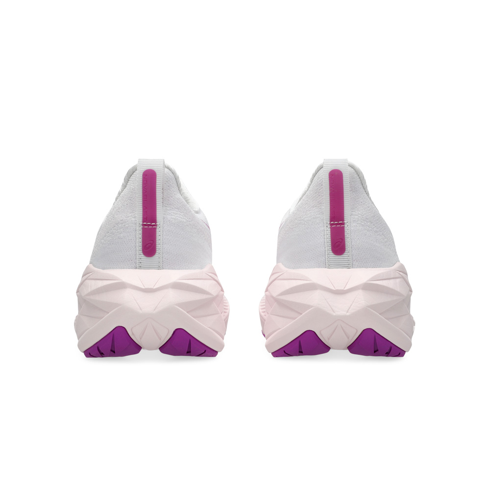 Asics Novablast 4 image number null