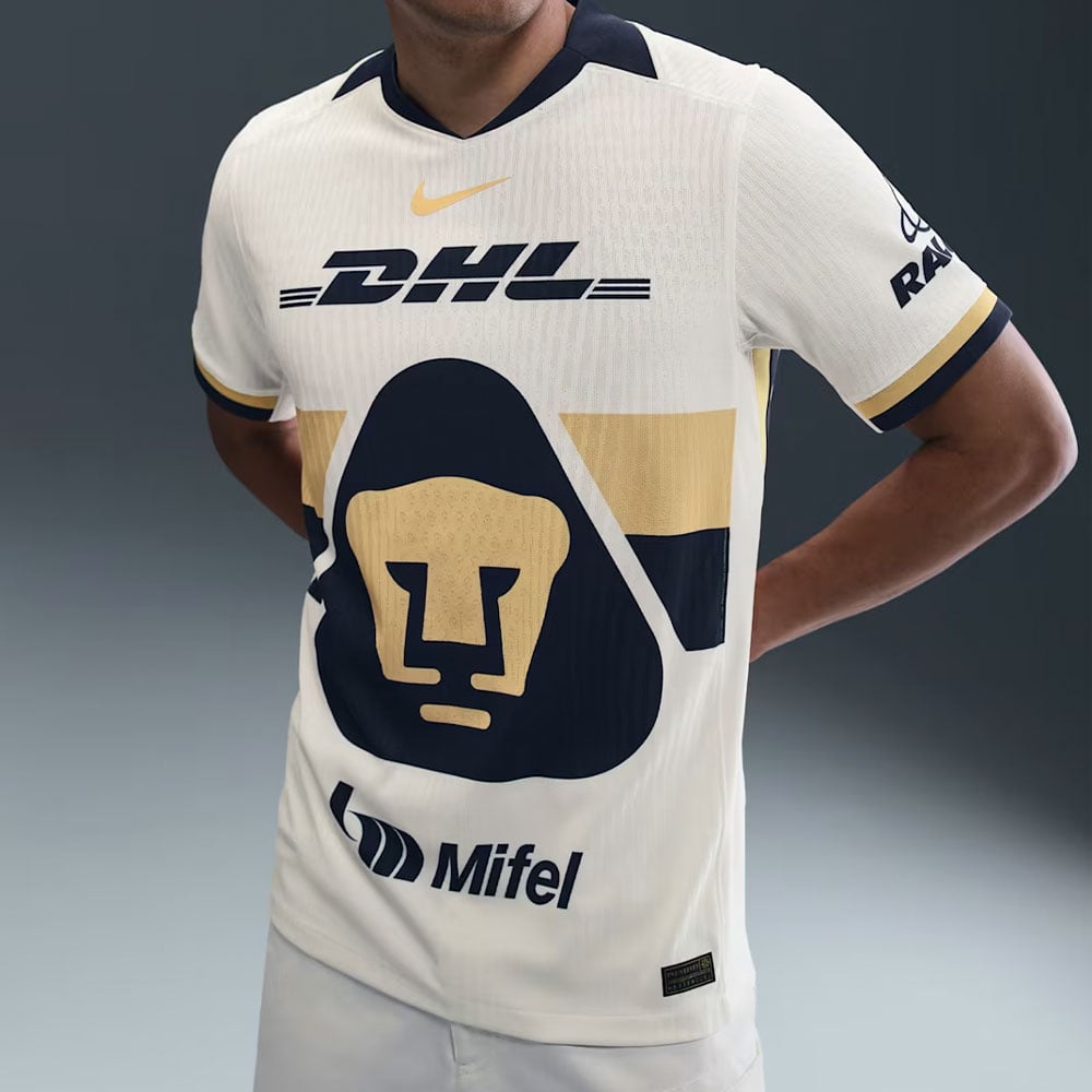 Jersey de F&uacute;tbol Nike Pumas UNAM Local 2025/26 Match Blanco 