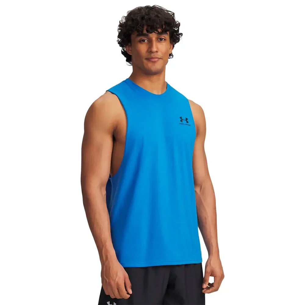 Under Armour Left Chest Cut Off Tank image number null