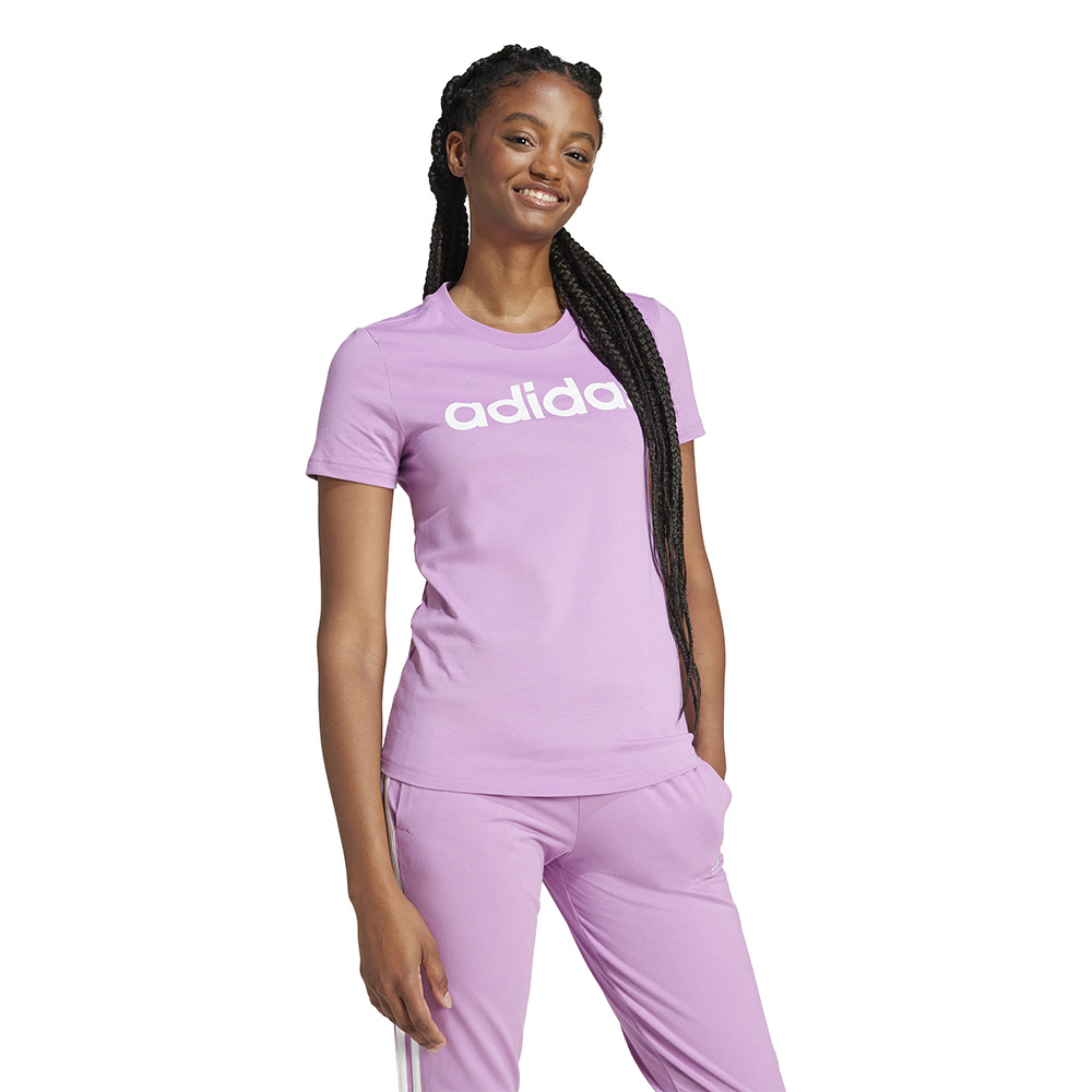 Adidas Playera Loungewear Essentials Logo Ajustada image number null